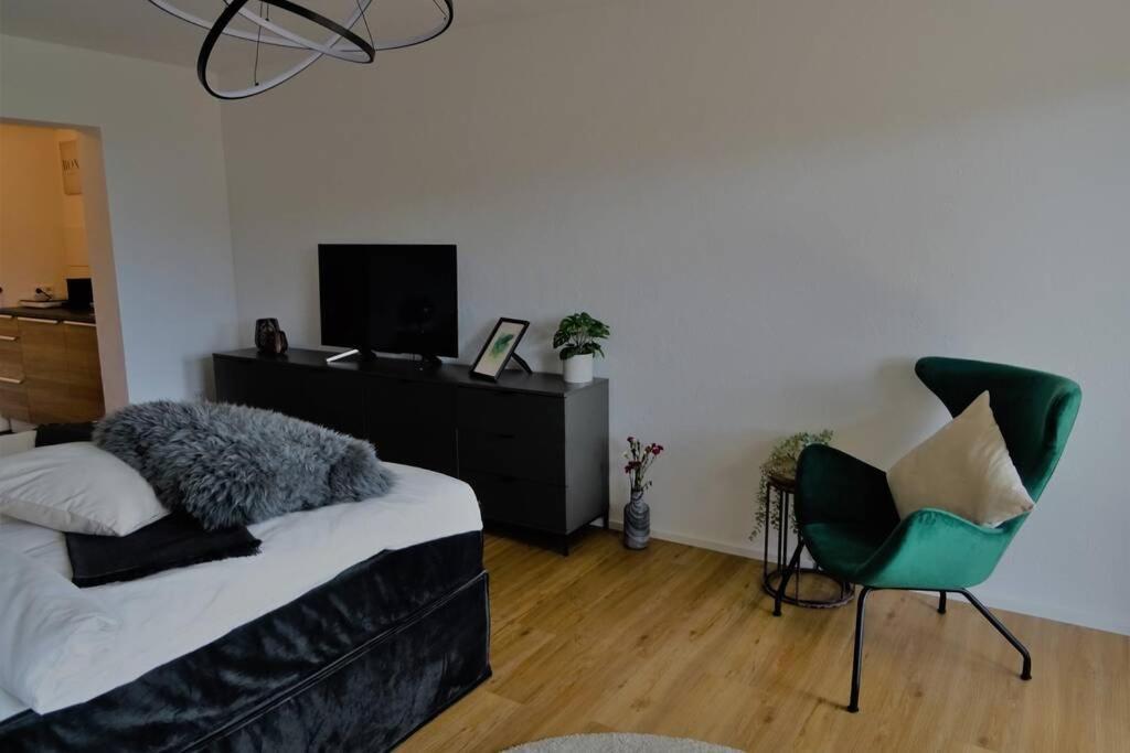 Modernes Apartment Mit Traumhaftem Blick Ins Gruene 布罗因灵恩 外观 照片