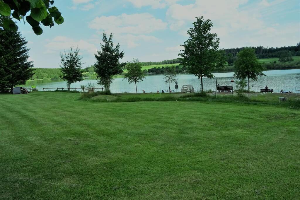 Modernes Apartment Mit Traumhaftem Blick Ins Gruene 布罗因灵恩 外观 照片