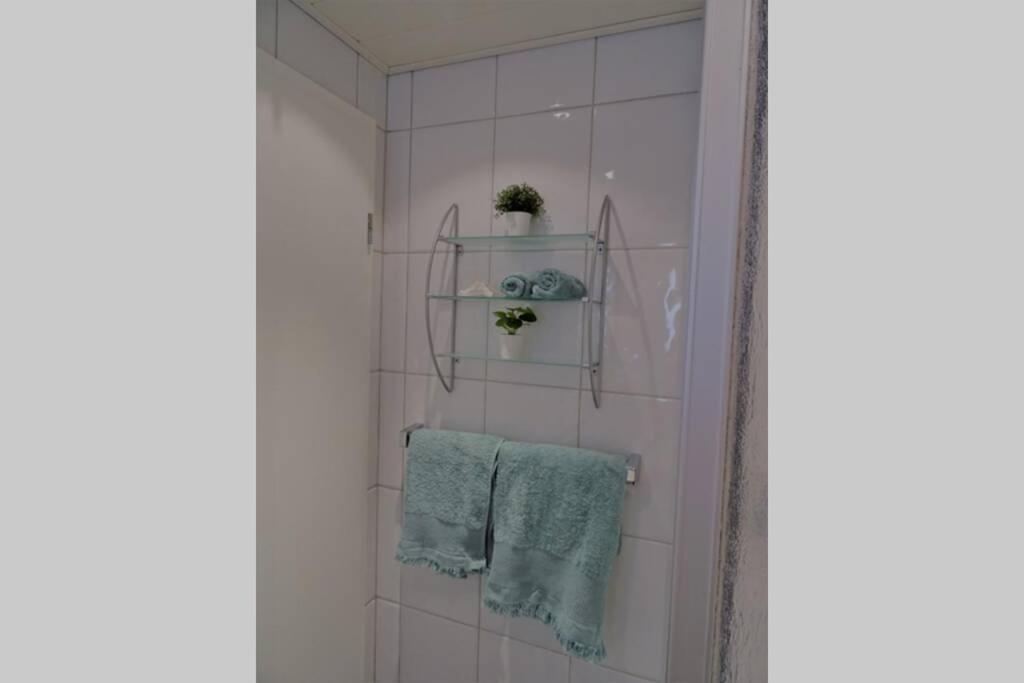 Modernes Apartment Mit Traumhaftem Blick Ins Gruene 布罗因灵恩 外观 照片